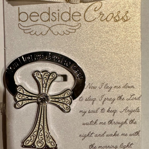 Alexa's Angels Bedside Cross - Picture 2 of 5